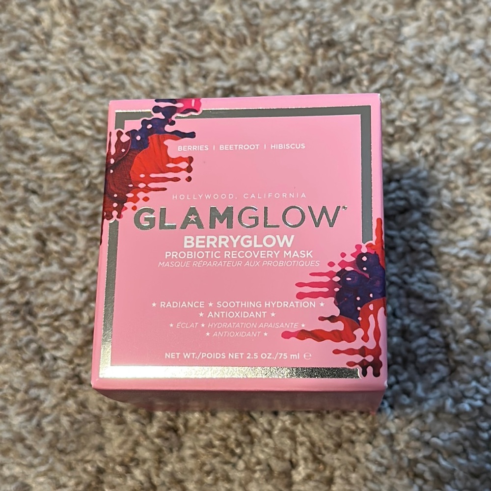 NEW - Glam Glow Berry Glow